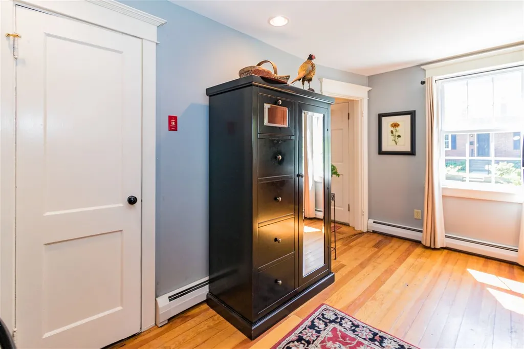 86 Raleigh Way Portsmouth NH 03801