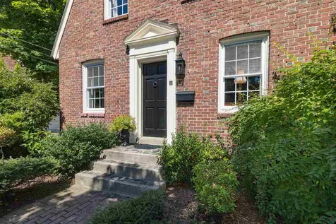 86 Raleigh Way Portsmouth NH 03801