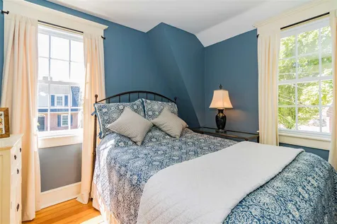 86 Raleigh Way Portsmouth NH 03801