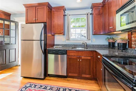 86 Raleigh Way Portsmouth NH 03801