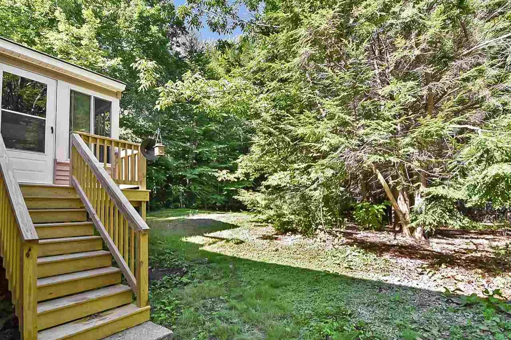 98 Jane Drive Candia NH 03034