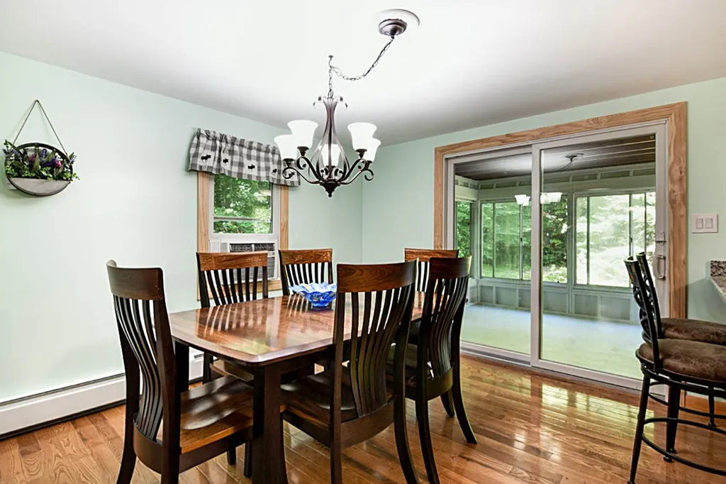 98 Jane Drive Candia NH 03034