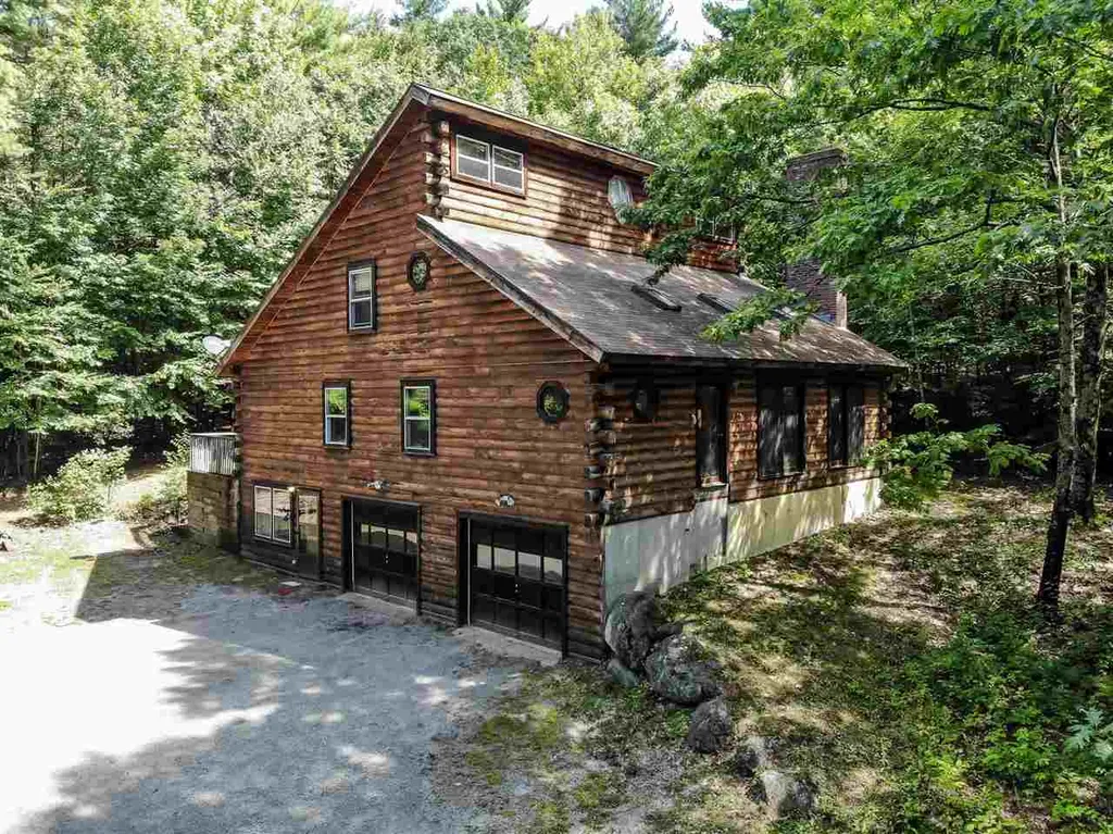 31 Hart Farm Road Deering NH 03244