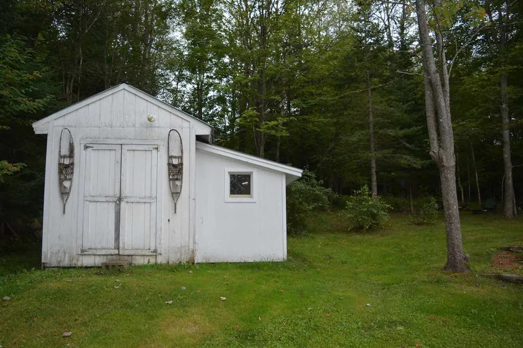 35 Barton Road Piermont NH 03779
