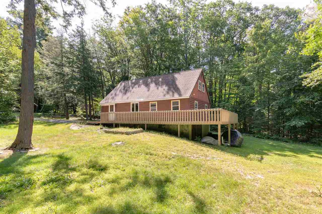 88 Chestnut Drive Gilford NH 03249