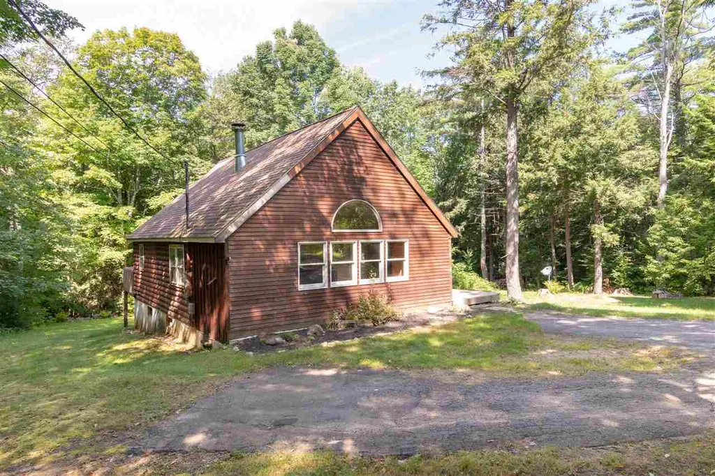 88 Chestnut Drive Gilford NH 03249