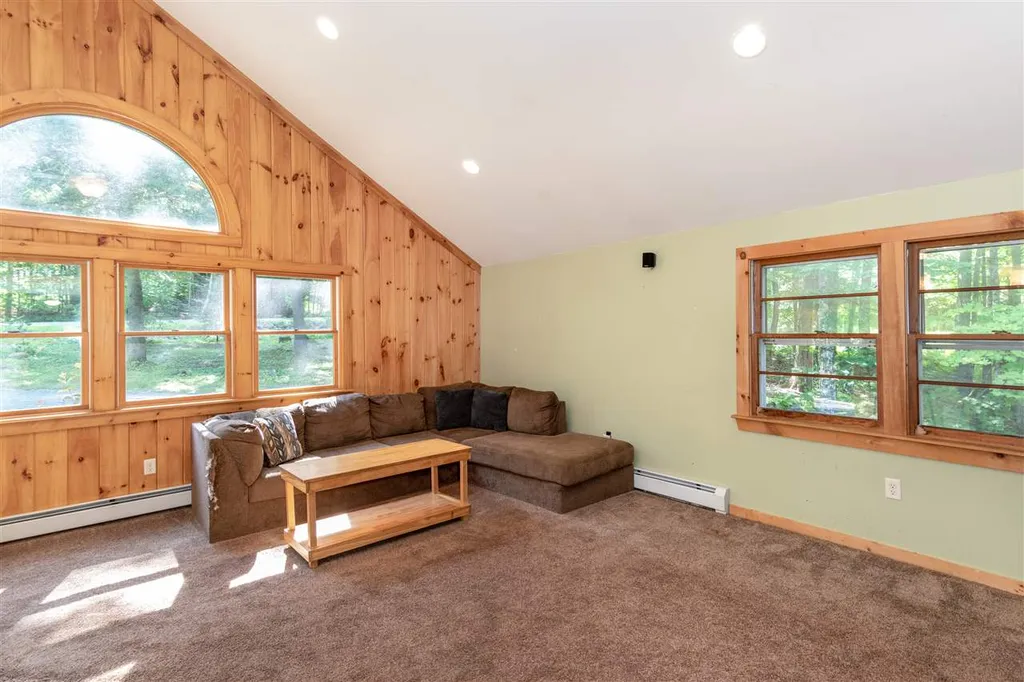 88 Chestnut Drive Gilford NH 03249