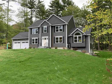 21 Pinetree Road Auburn NH 03032