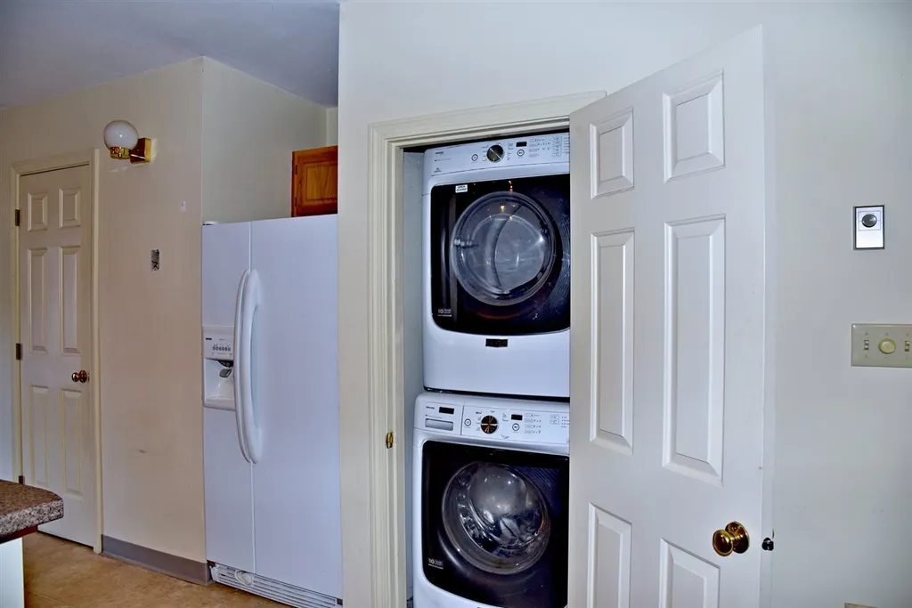 28 Circle Drive Ashland NH 03217