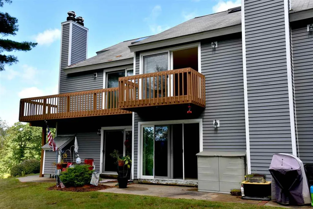28 Circle Drive Ashland NH 03217