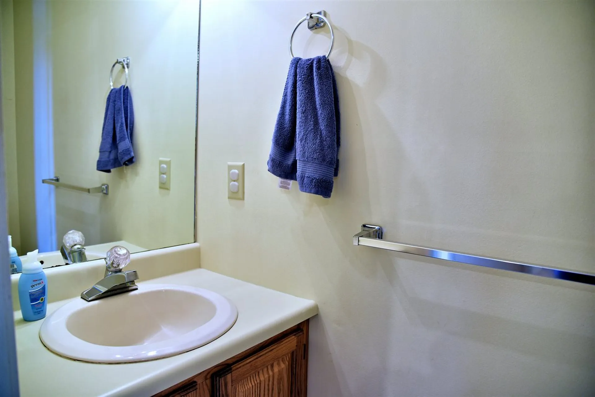 28 Circle Drive Ashland NH 03217