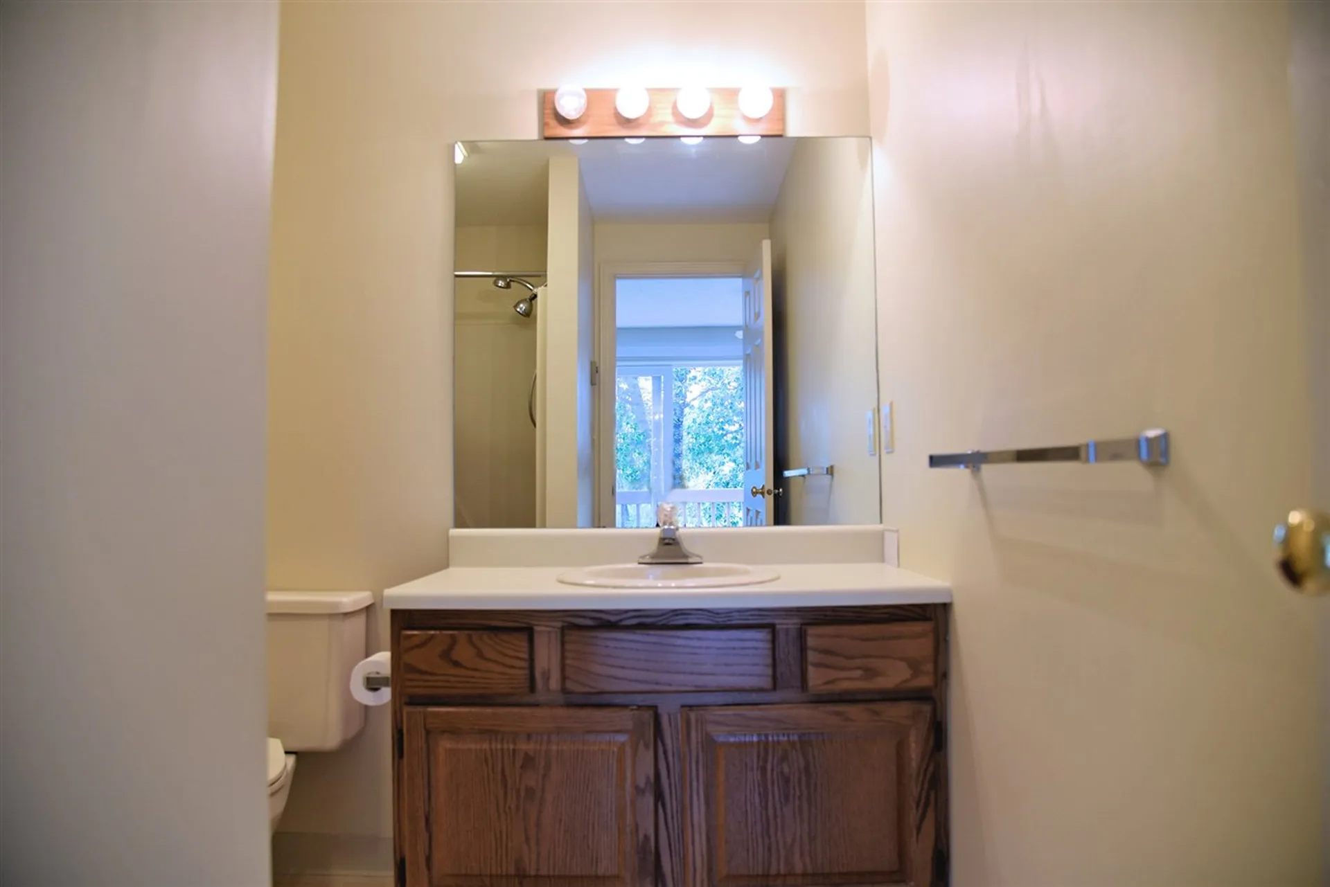28 Circle Drive Ashland NH 03217