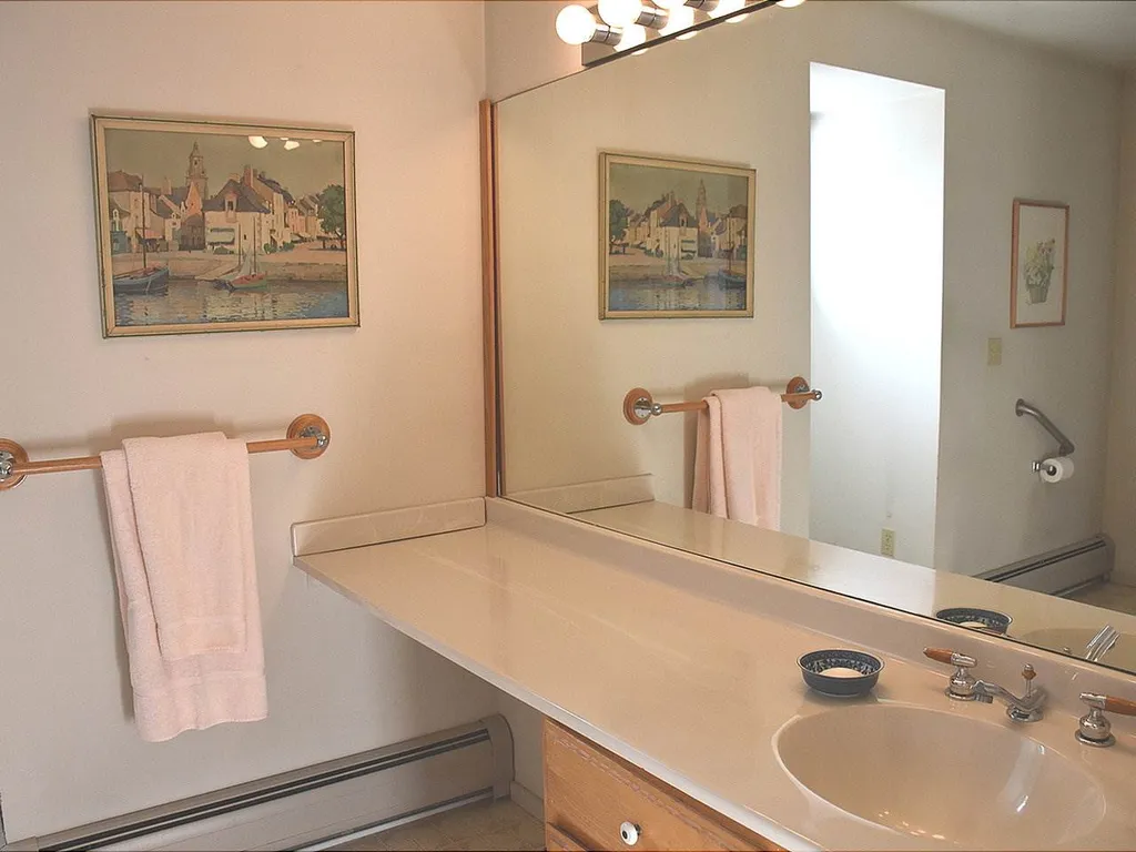 25 Southwind Drive Burlington VT 05401
