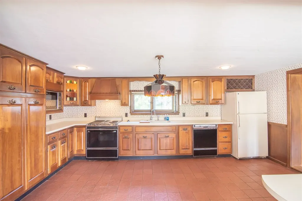 10-12 Bridge Street Pembroke NH 03275