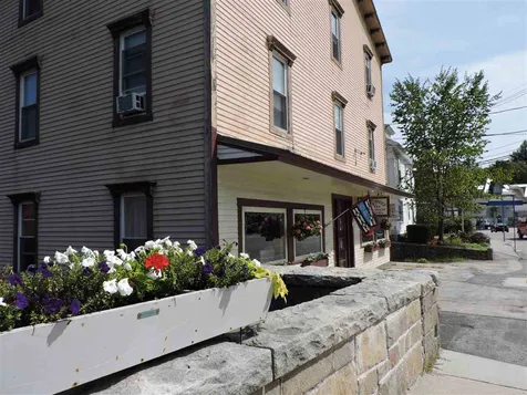 916 Main Street Hopkinton NH 03229