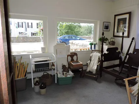 916 Main Street Hopkinton NH 03229