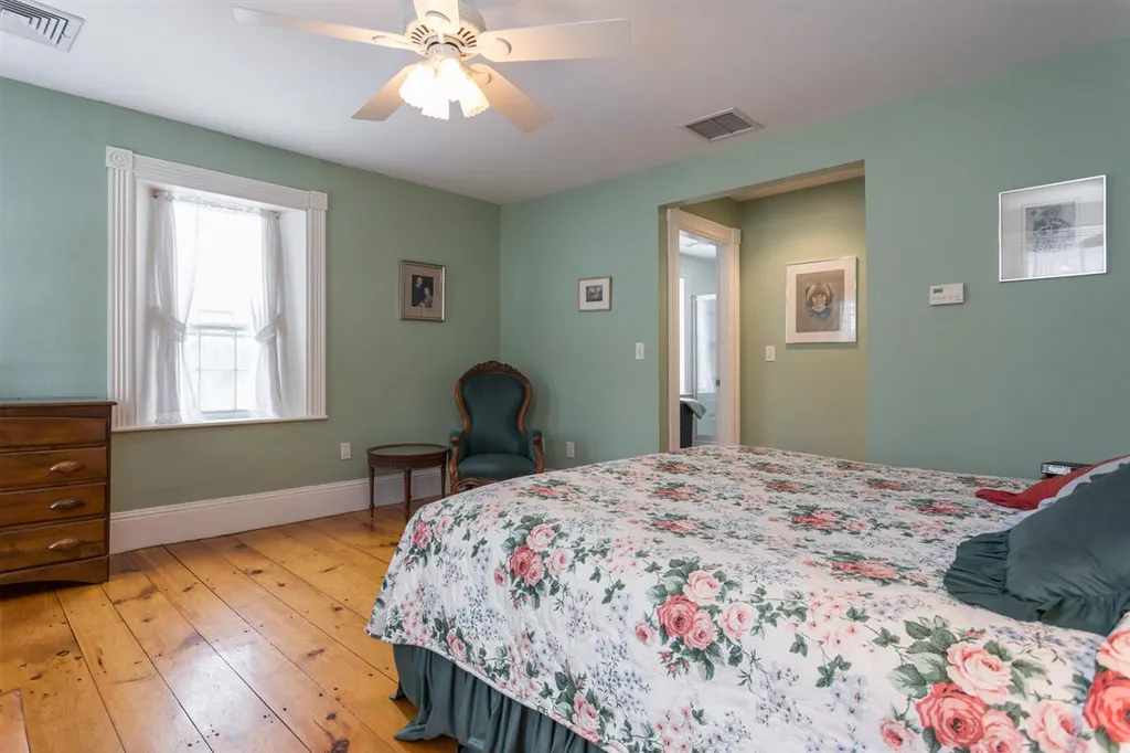 305 Middle Road Brentwood NH 03833