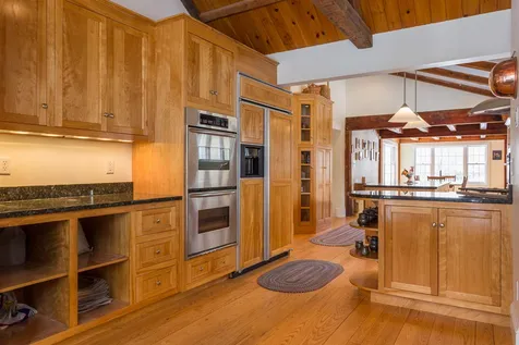 305 Middle Road Brentwood NH 03833