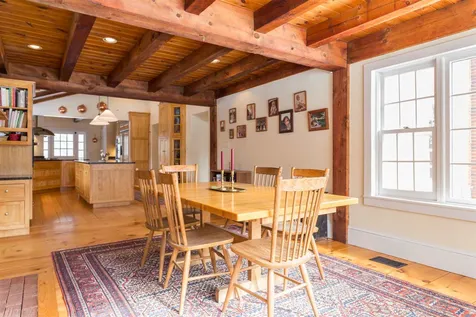 305 Middle Road Brentwood NH 03833