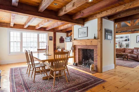 305 Middle Road Brentwood NH 03833