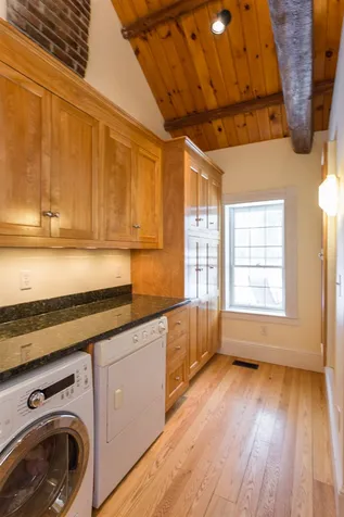 305 Middle Road Brentwood NH 03833