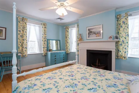 305 Middle Road Brentwood NH 03833
