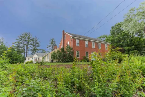 305 Middle Road Brentwood NH 03833
