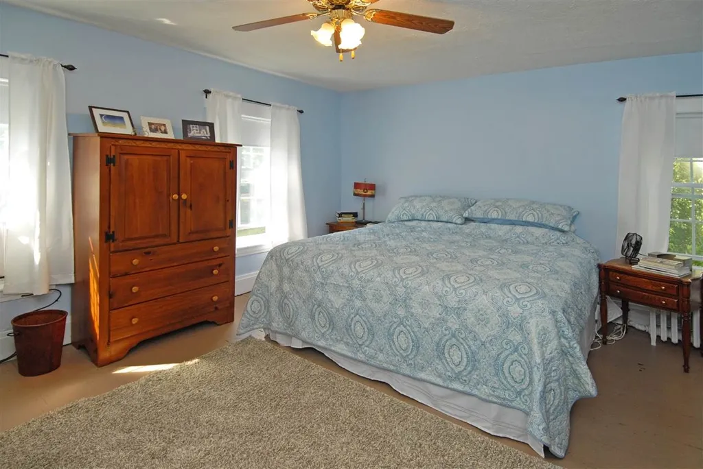 19 Jones Avenue Kittery ME 03904