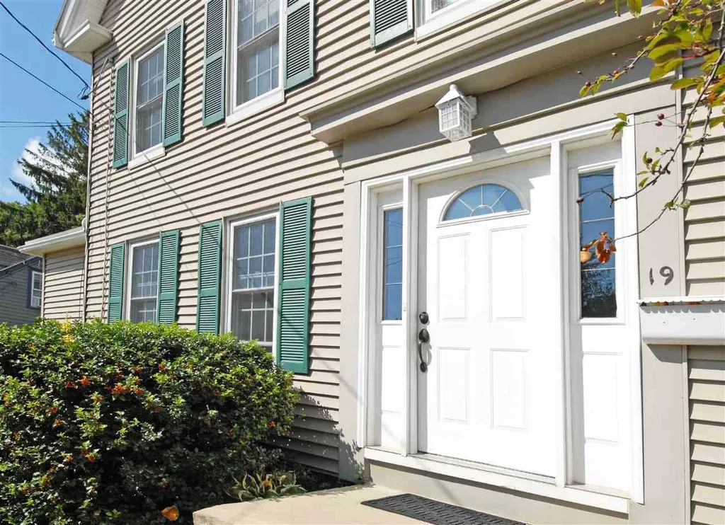 19 Jones Avenue Kittery ME 03904