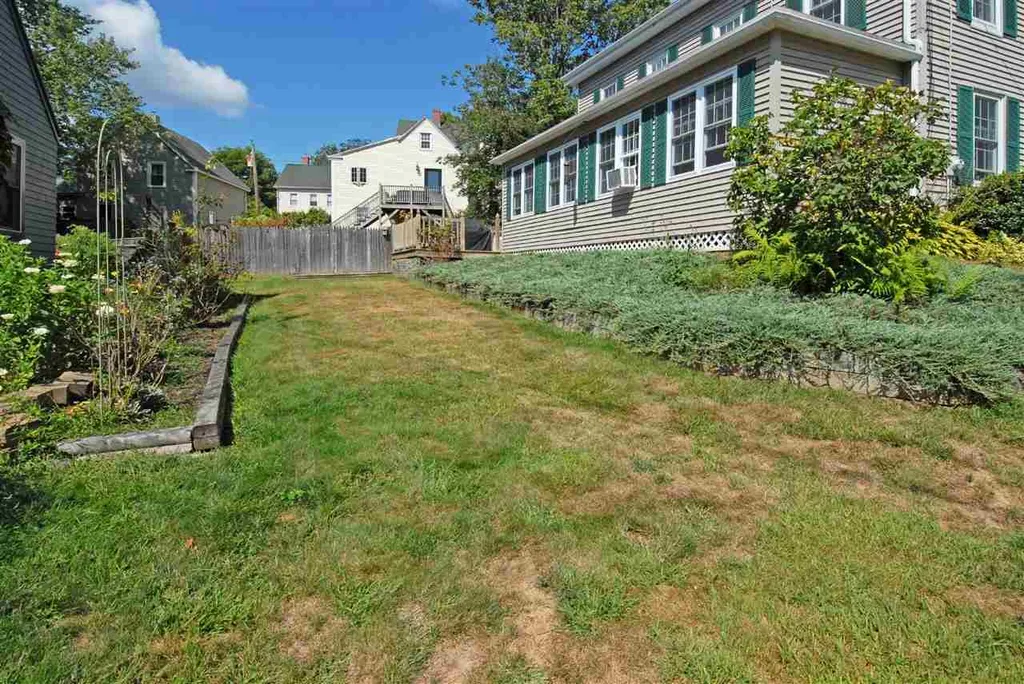 19 Jones Avenue Kittery ME 03904