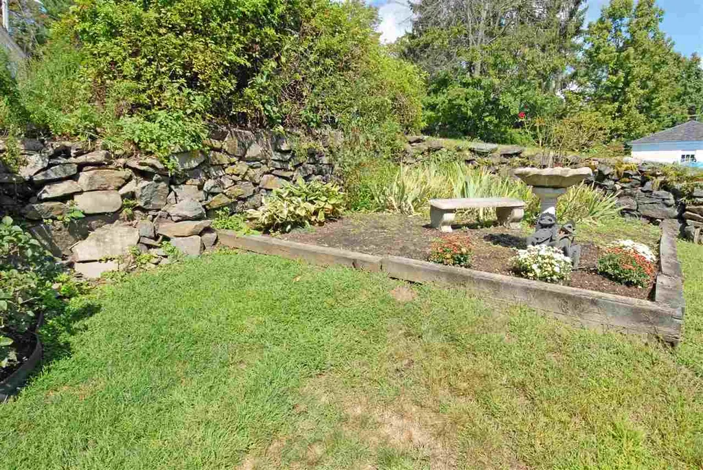 19 Jones Avenue Kittery ME 03904