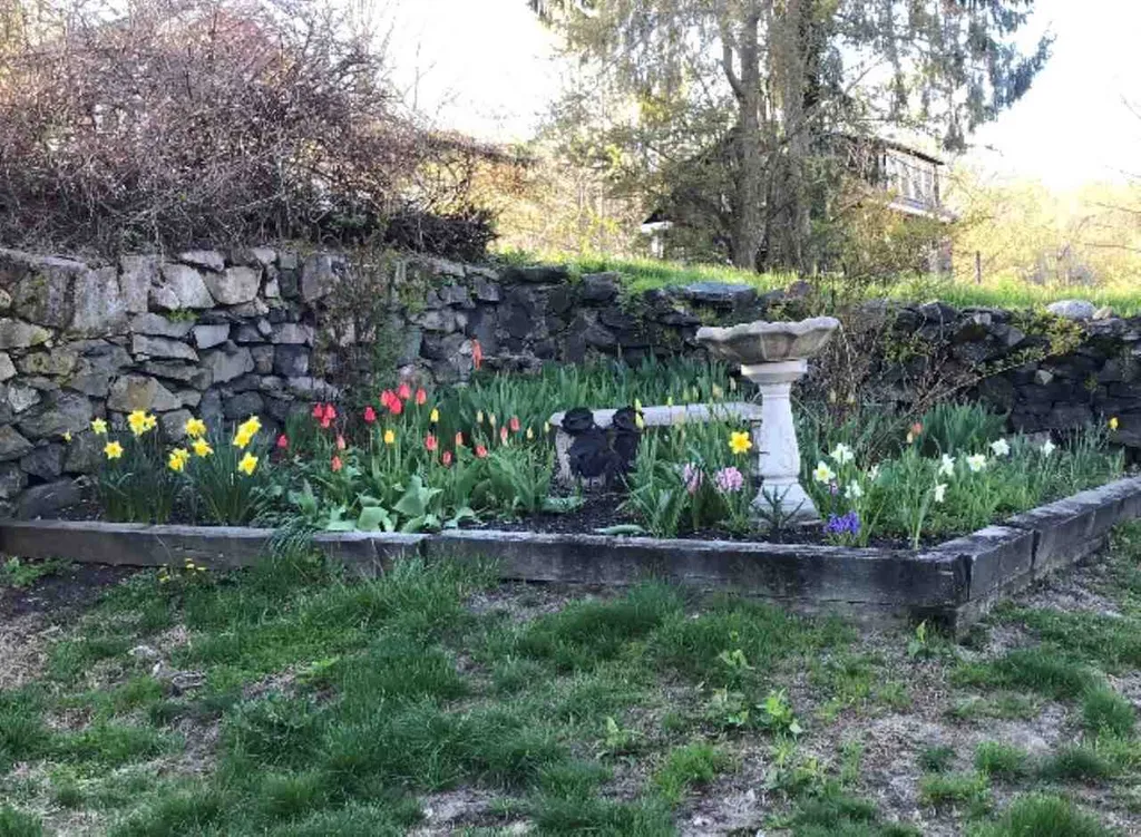 19 Jones Avenue Kittery ME 03904