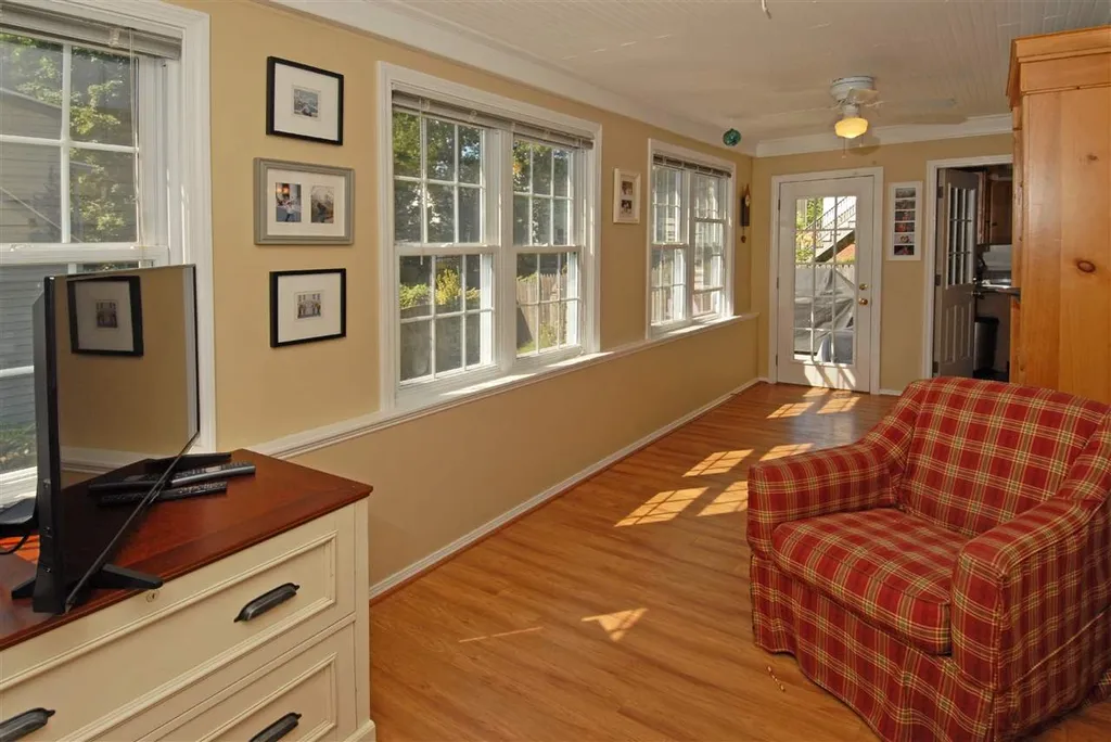 19 Jones Avenue Kittery ME 03904
