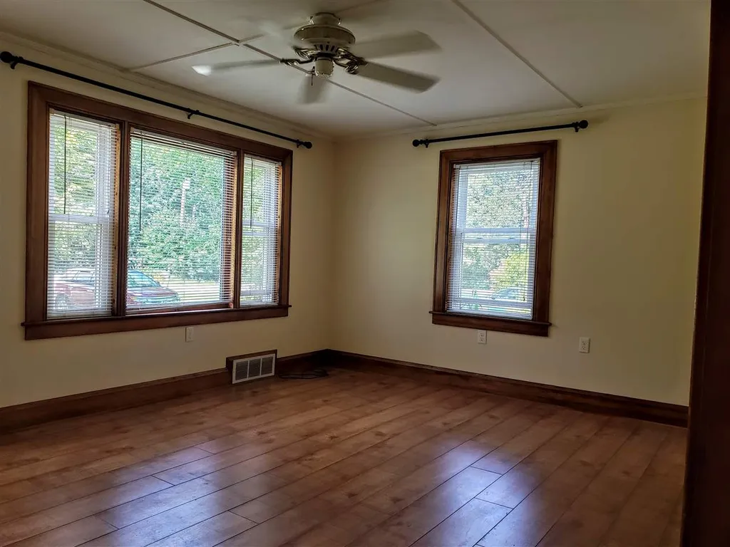 16 Roy Street Concord NH 03301