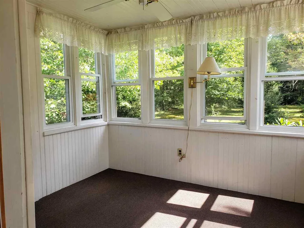 16 Roy Street Concord NH 03301