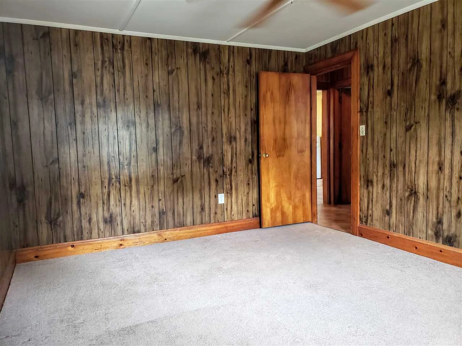 16 Roy Street Concord NH 03301