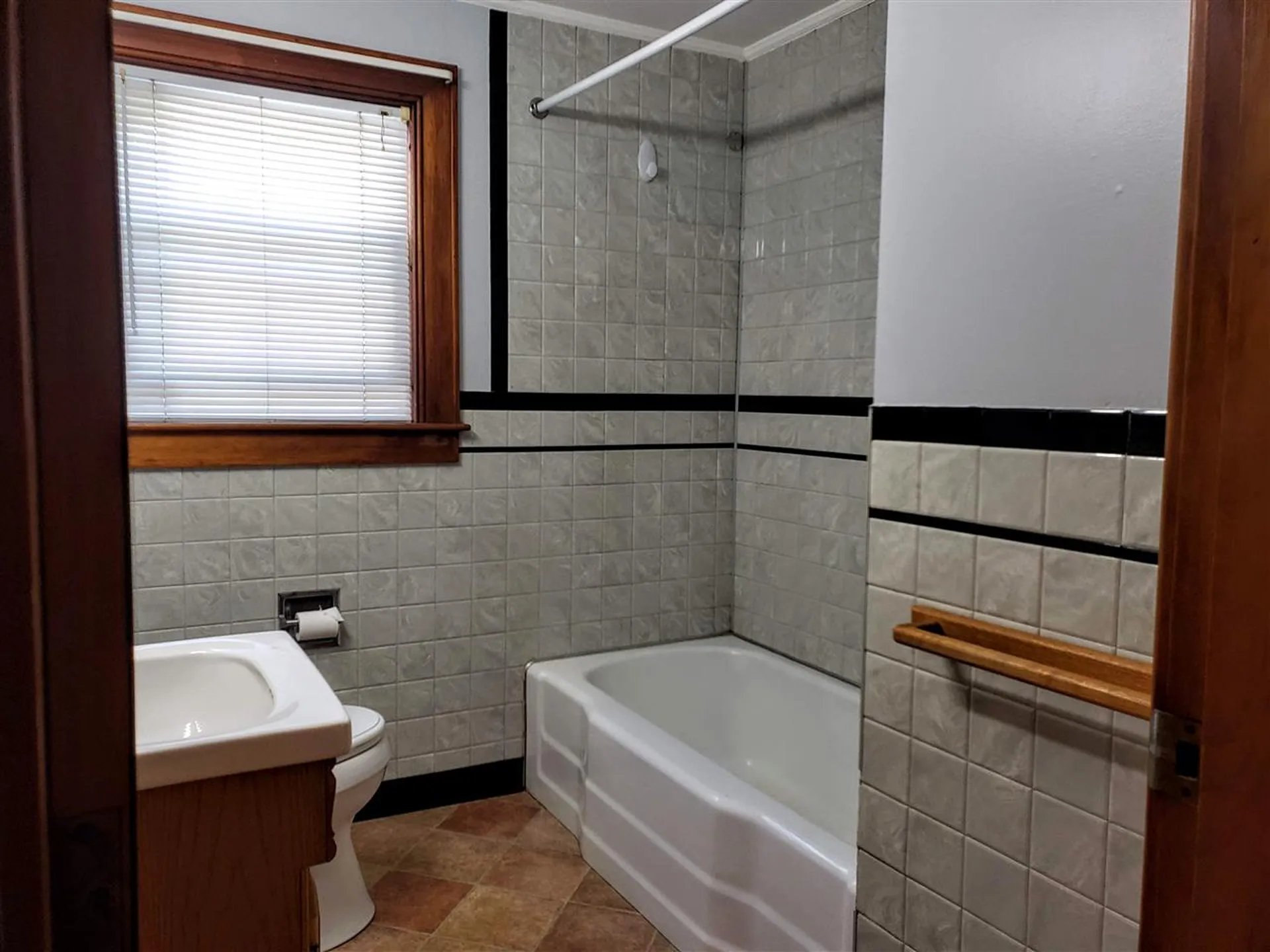 16 Roy Street Concord NH 03301