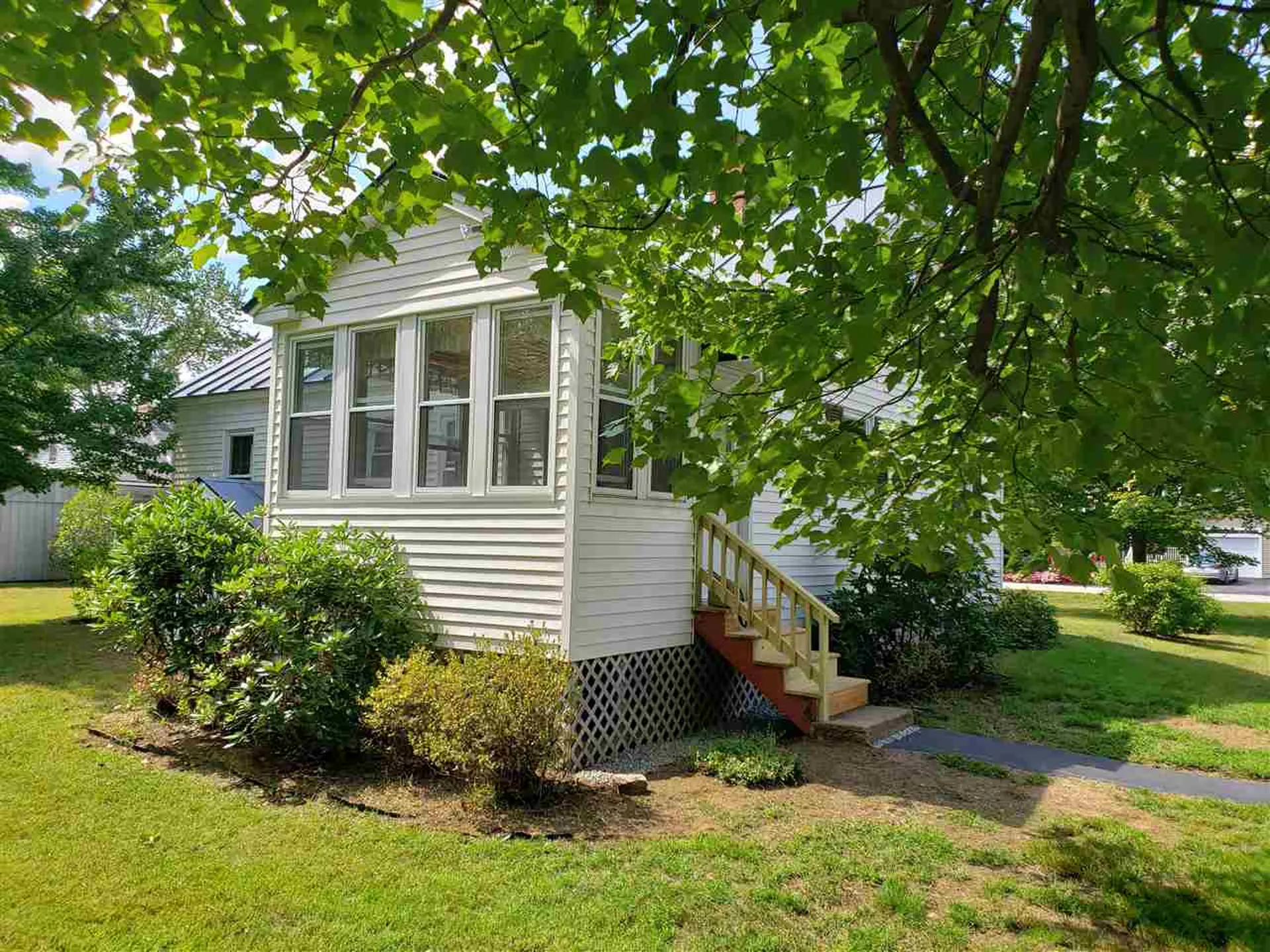 16 Roy Street Concord NH 03301