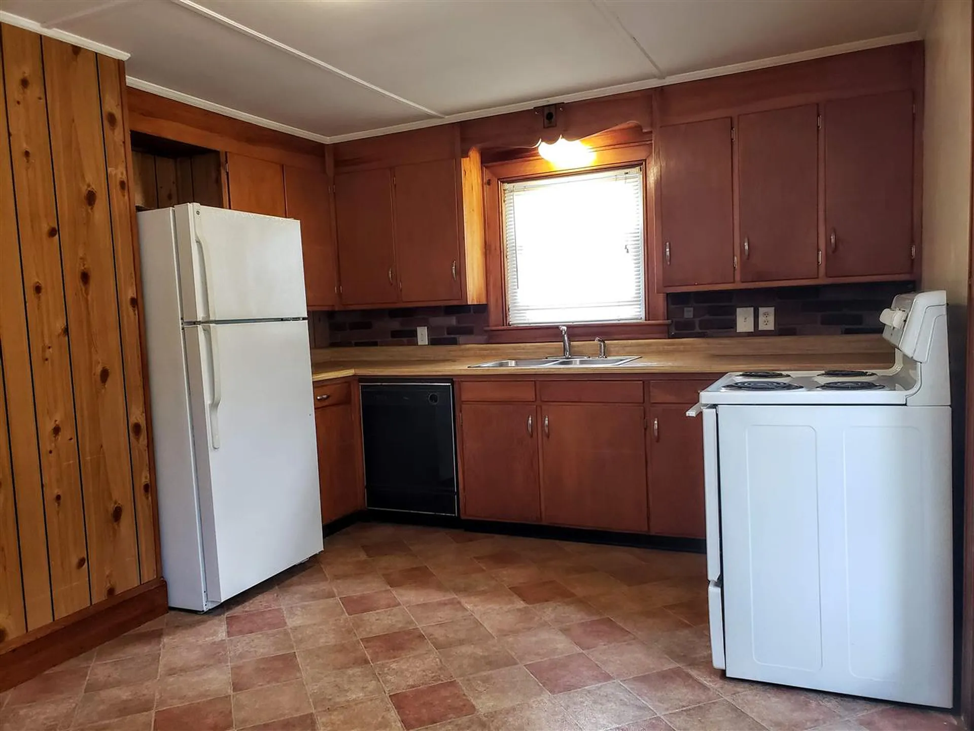 16 Roy Street Concord NH 03301