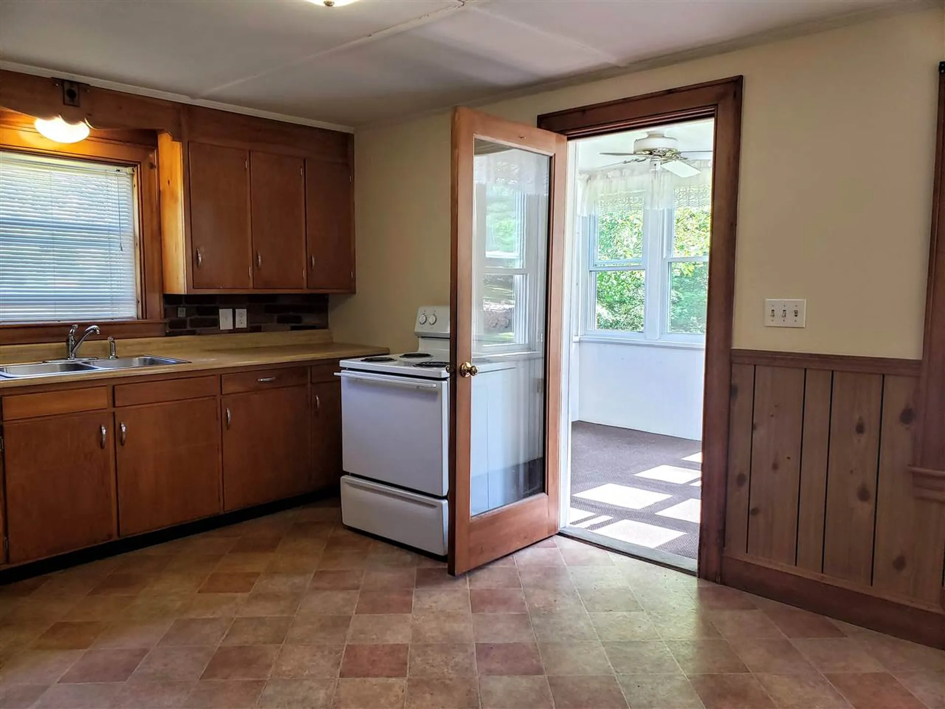 16 Roy Street Concord NH 03301