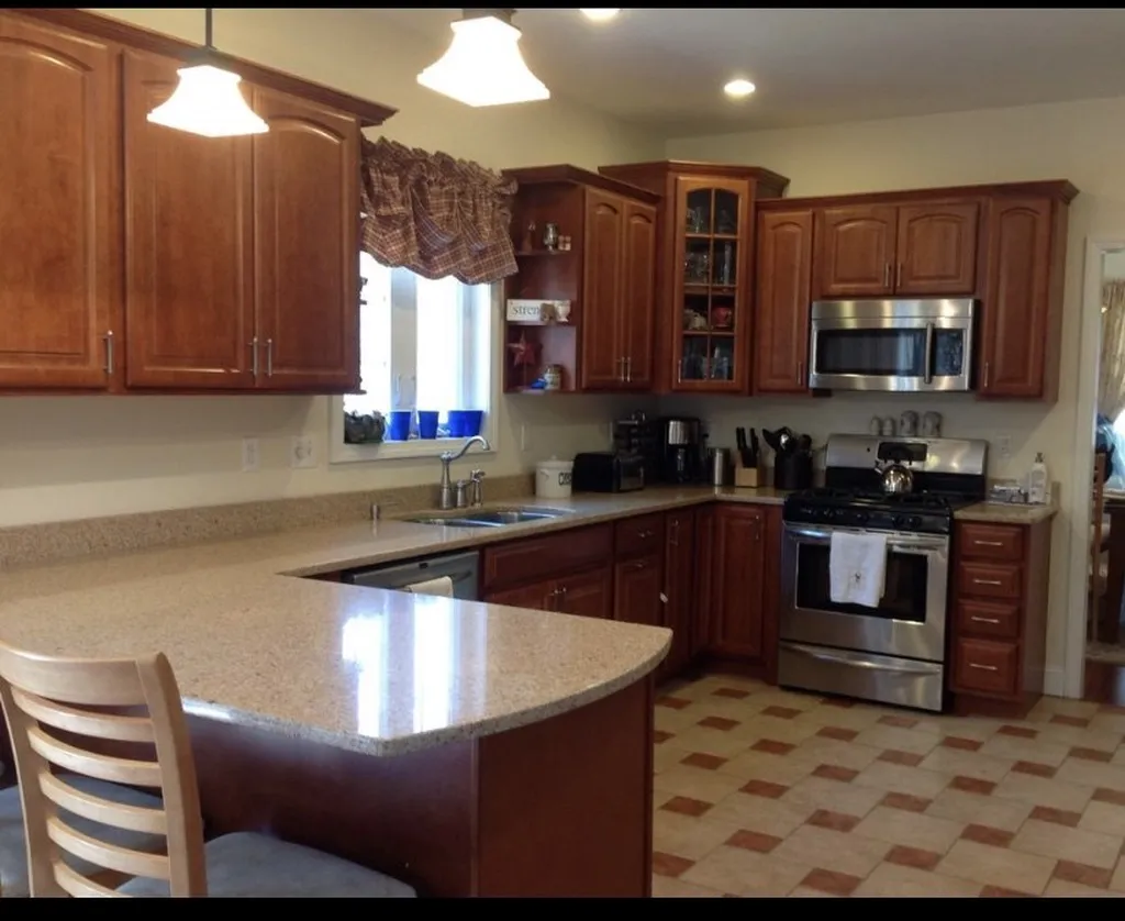 13 Giles Road East Kingston NH 03827