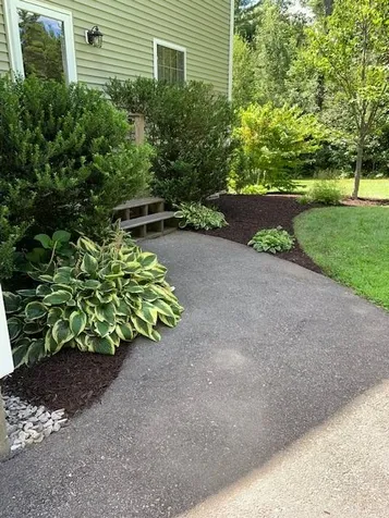 13 Giles Road East Kingston NH 03827