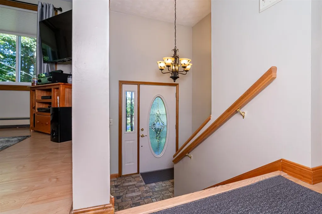 49 North Road Sandown NH 03873