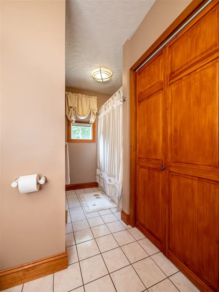 49 North Road Sandown NH 03873