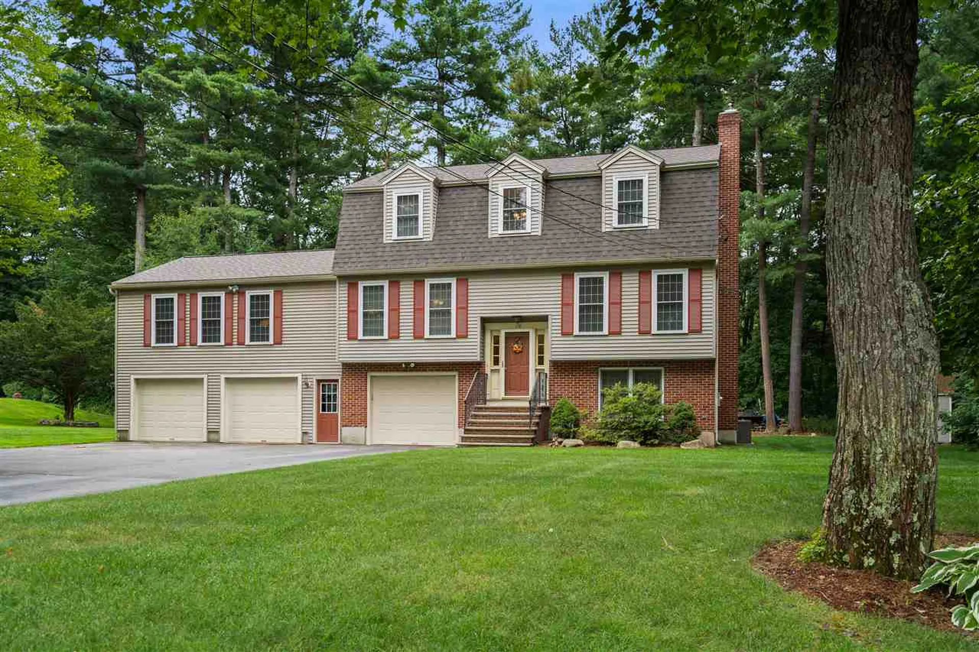 12 Arrowhead Road Derry NH 03038