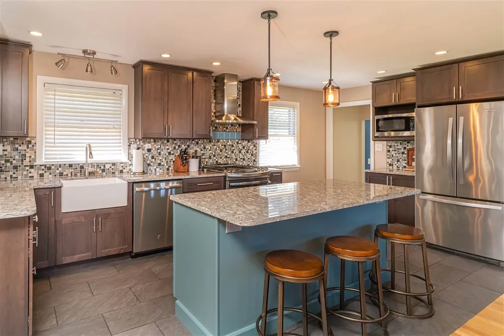 2 Sewall Road Portsmouth NH 03801