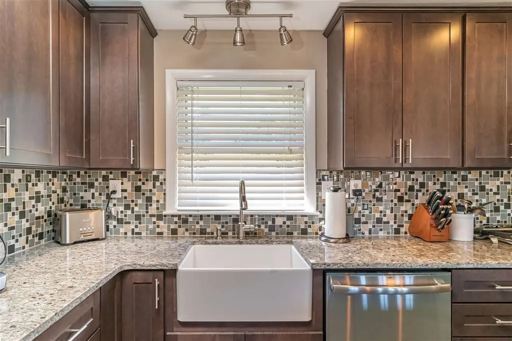 2 Sewall Road Portsmouth NH 03801