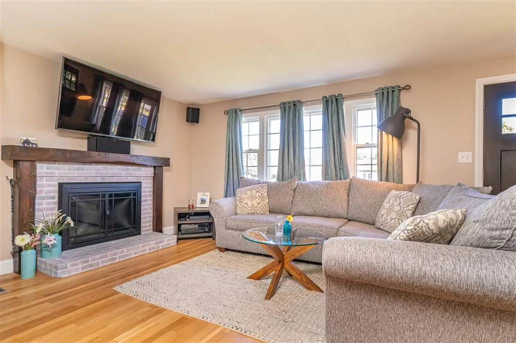2 Sewall Road Portsmouth NH 03801