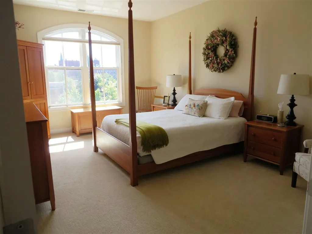 52 Main Street Nashua NH 03064