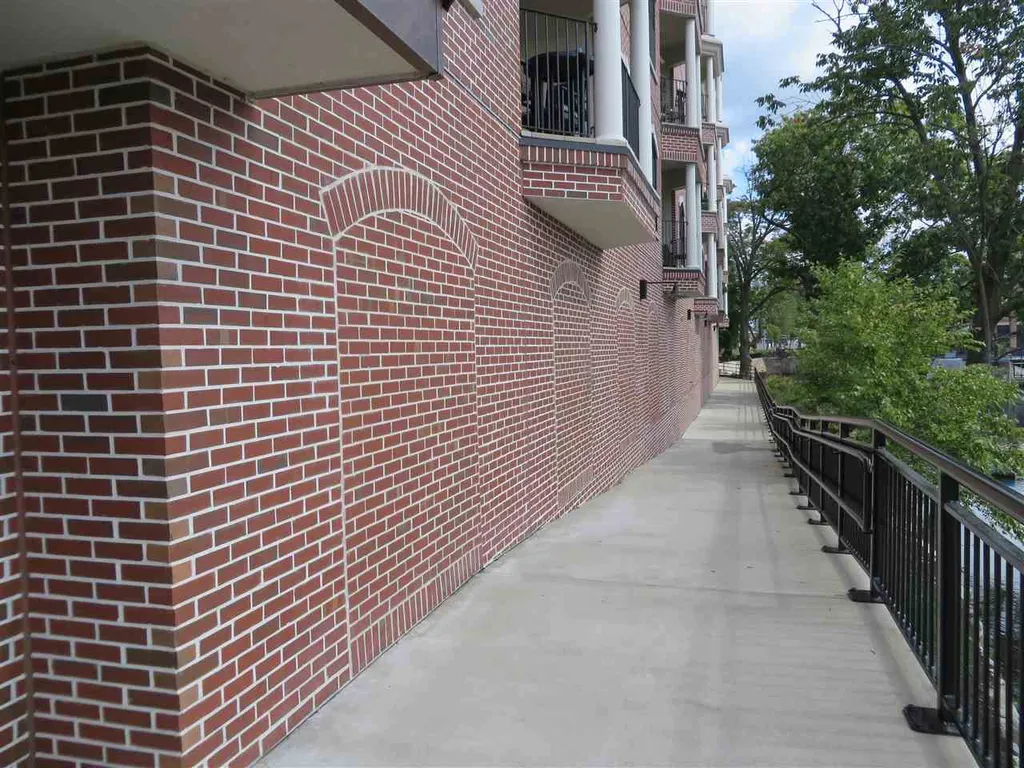 52 Main Street Nashua NH 03064